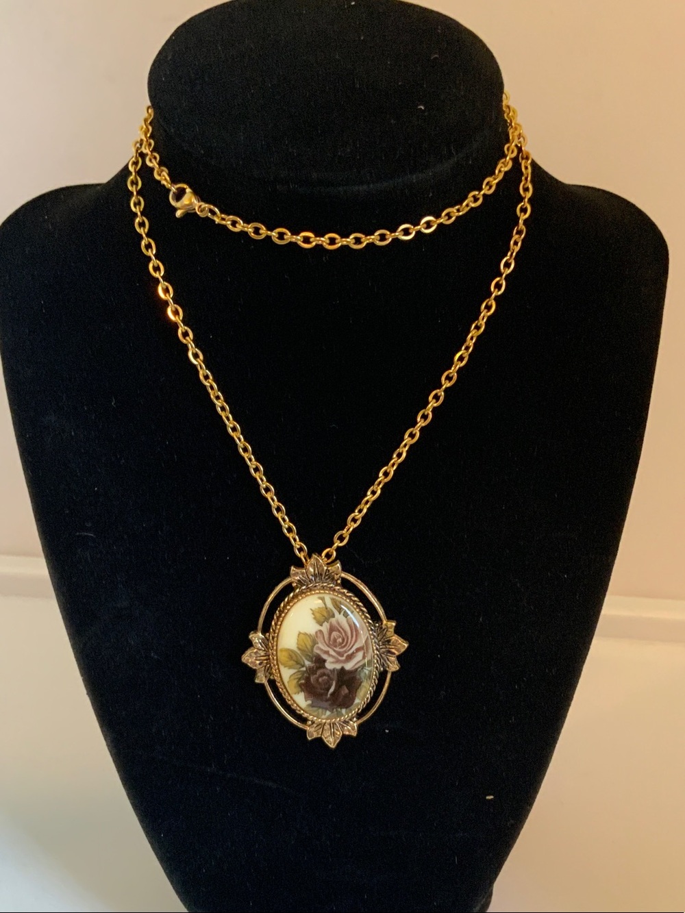 Gold-Tone Floral Cameo Pendant Necklace - Women Jewelry